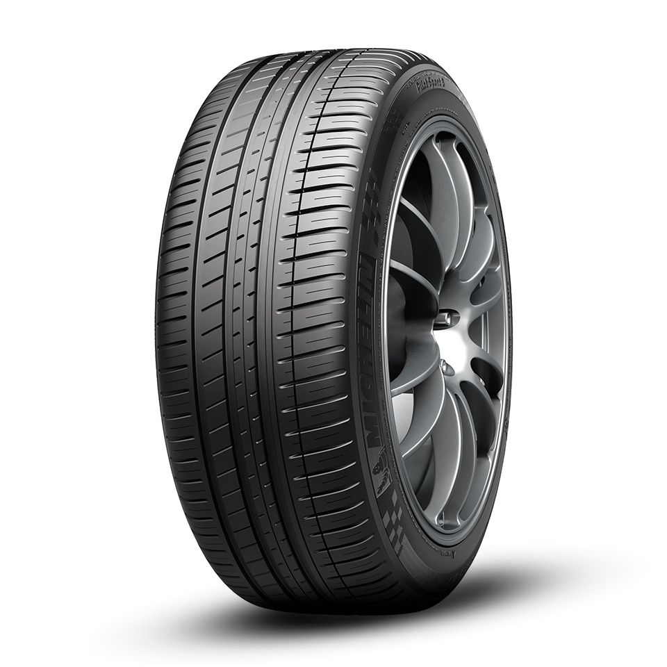 Летняя шина Мишелин 255/40/18 Y 99 PILOT SPORT-3 XL (MO1)